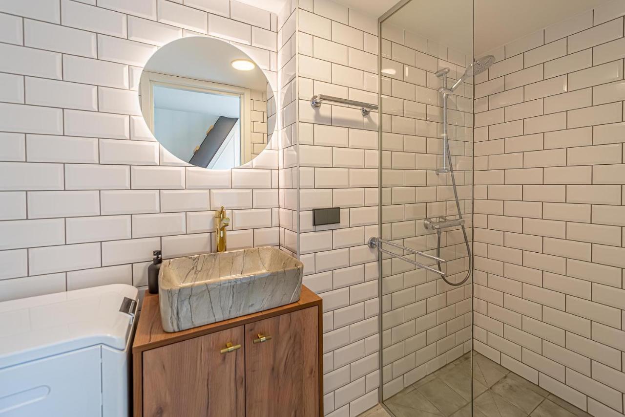 Ministerija Loft Apartment With Parking & Ac คอนัส ภายนอก รูปภาพ