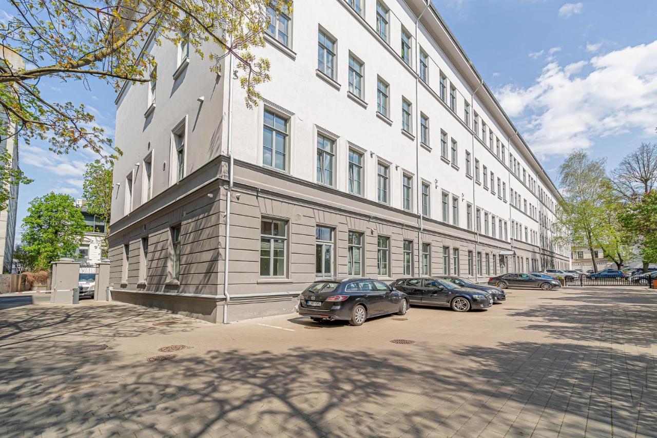 Ministerija Loft Apartment With Parking & Ac คอนัส ภายนอก รูปภาพ